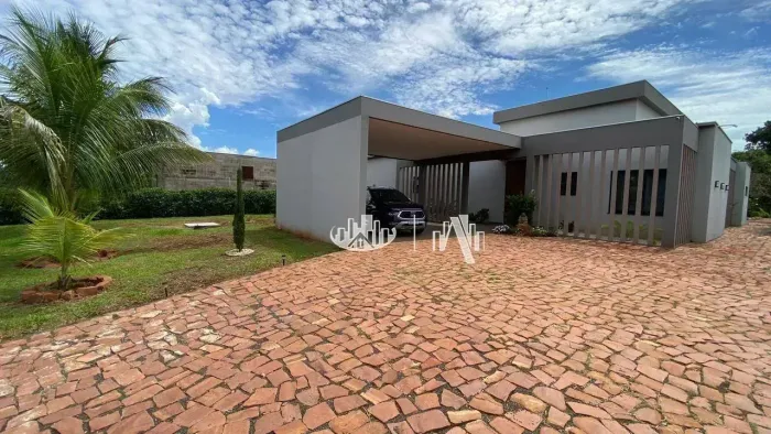 Chácara com 3 Quartos à venda, 2500 m² por R$ 2.550.000 - Chácaras Itaúna - Ibiporã/PR