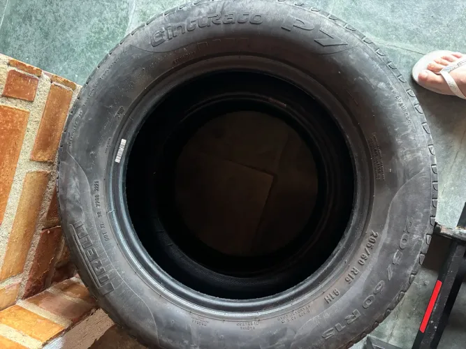 PNEU PIRELLI 205/60-15 CINTURATO 