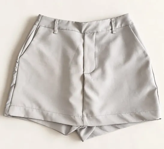Short-saia de alfaiataria bege - Tam. P