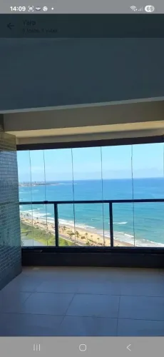 1/4 Frente mar, andar alto ventilado