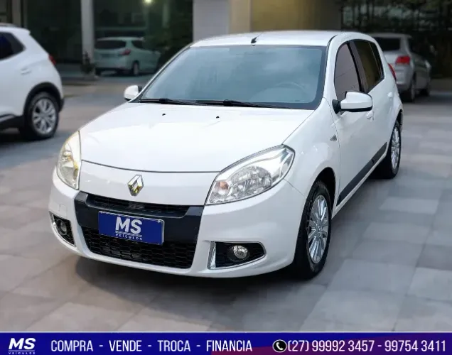 Renault Sandero Privilège Hi-flex 1.6 16V 5P AUT 2013