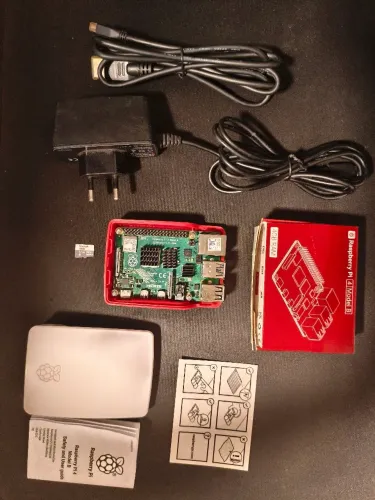 Raspberry Pi 4 Model B