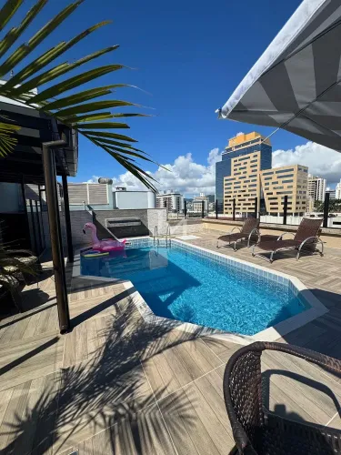 Cobertura Linear Exclusiva com Vista para o Mar no Estreito Florianópolis