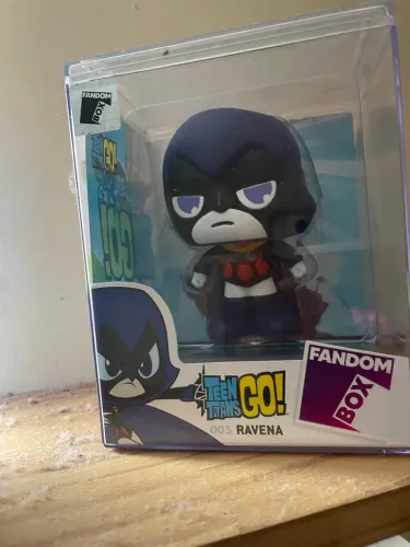 Brinquedo colecionável jovens Titãs