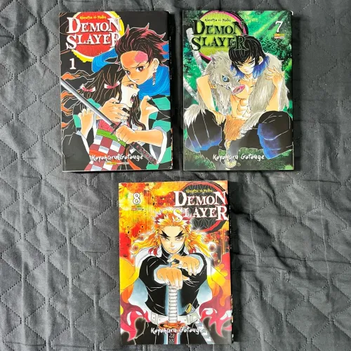 Mangás Kimetsu no Yaiba - Volumes 1, 7 e 8