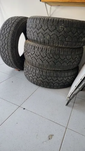 4 pneus 265/65/17