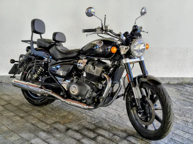 Super Meteor 650 - 2025
