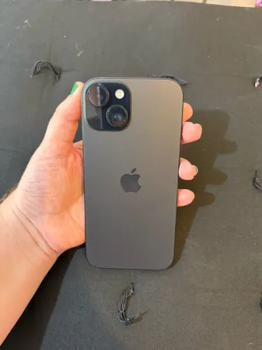 iPhone 15 , 128 GB funcionando perfeitamente 90% de bateria