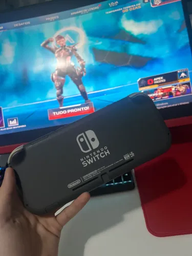 ? Nintendo Switch Lite Cinza - Excelente Estado
