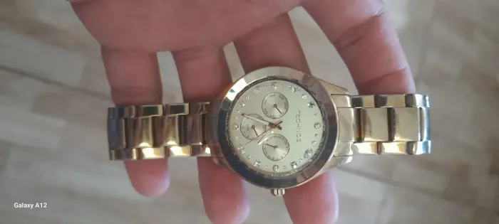 Relogio Technos Feminino dourado