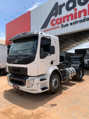 VOLVO VM 330 4x2 2p (diesel) (E5)