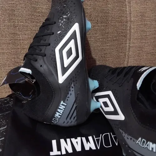 Chuteira campo umbro ADAMANT PRO 44