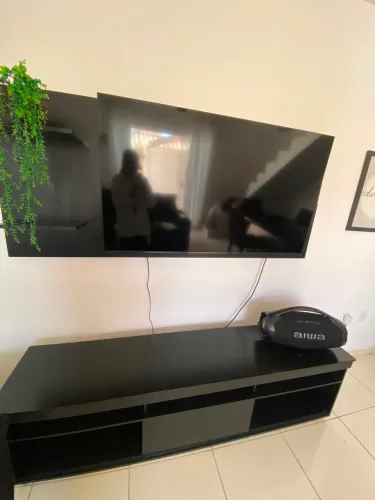 Rack/Painel para TV (parte superior + rack inferior)  Rack com Painel para TV Preto