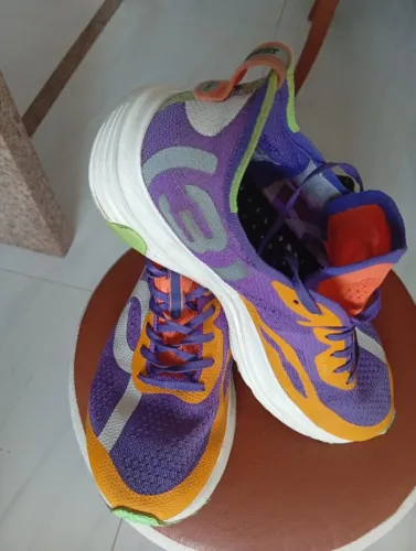3 pares de tênis de corrida