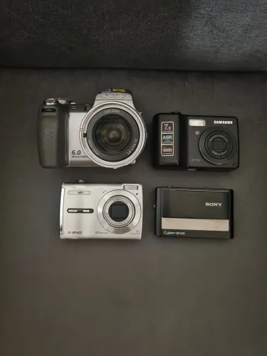 Lote câmeras digitais no estado