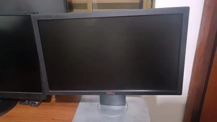 Monitor Dell 19 com suporte
