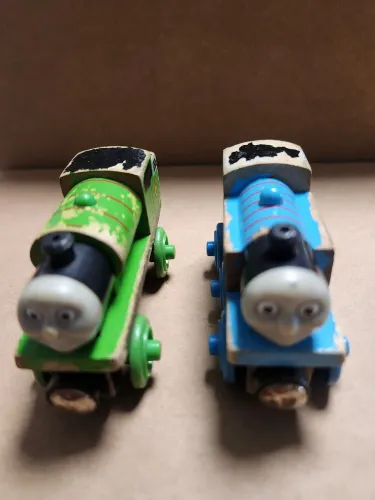 Trenzinhos de madeira coleção Thomas e Seus Amigos Original