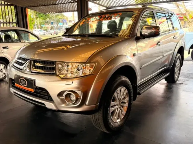 Mitsubishi Pajero HPE 3.5 4X4 Flex 5P Aut. 2016