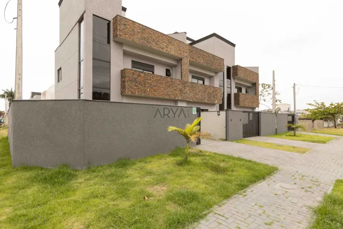 Sobrado à venda Brejatuba no Guaratuba ARYA1