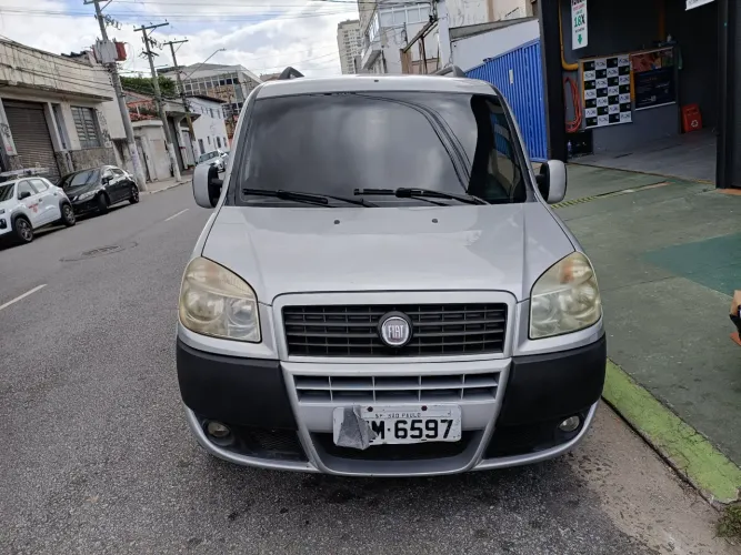 Fiat Doblo Essence 1.8 Flex 16V 5P 2012