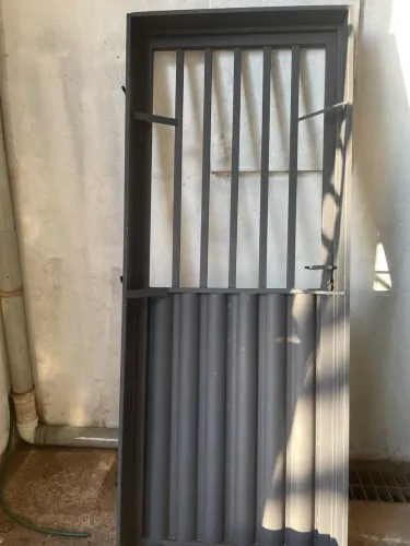 Portão social