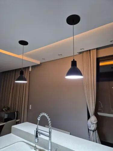 Pendente preto quarto/cozinha
