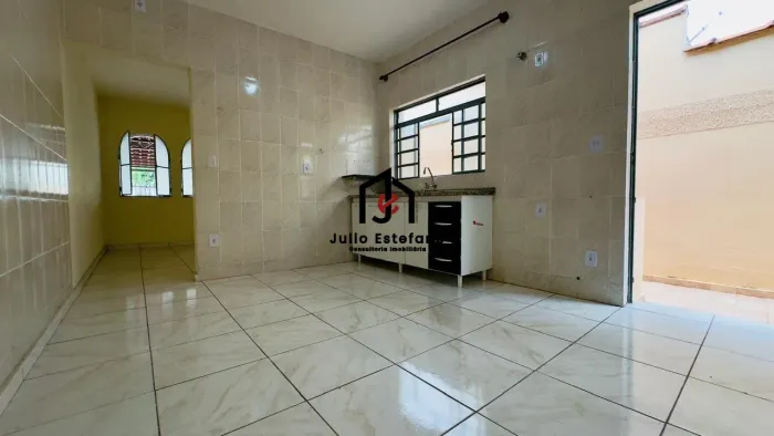 Casa com 3 dormitórios no bairro Santana em Pindamonhangaba