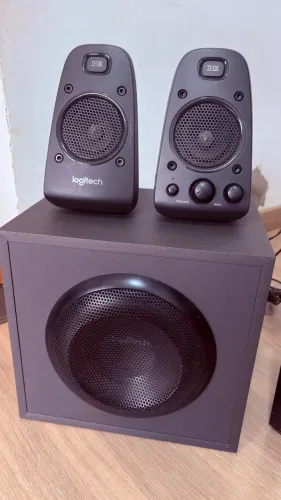 Caixa Som Subwoofer 2.1 Logitech Z625 Thx 400w 110v Preto