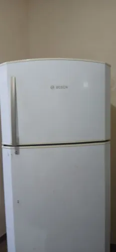 Vende-se Geladeira Bosch