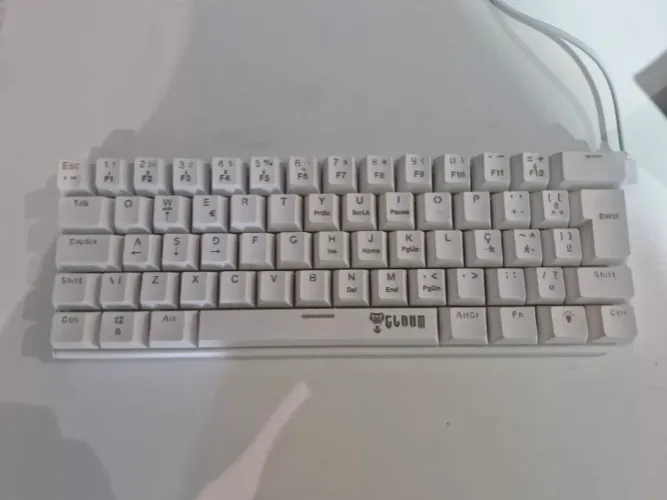 Vende-se teclado claw 