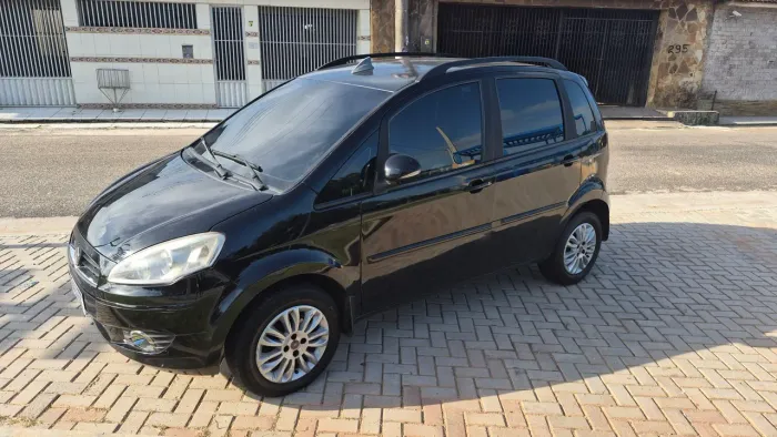 Fiat Idea Attractive 1.4 Fire Flex 8V 5P 2012