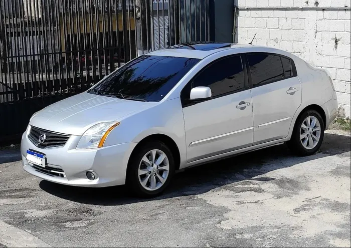 Nissan Sentra SL 2.0/ 2.0 Flex Fuel 16V Aut. 2011