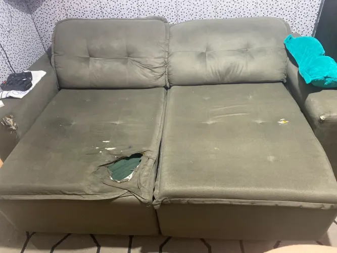 Vendo sofá pra reforma