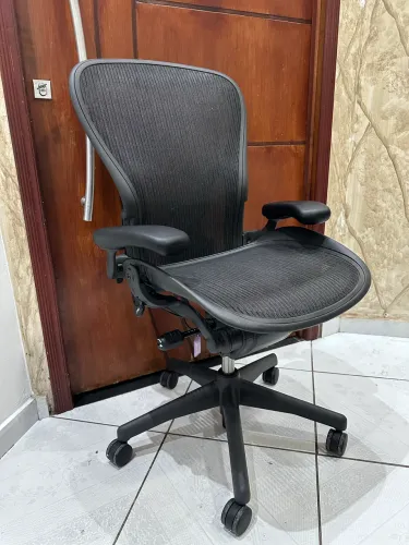 cadeira herman miller aeron B Entrega grátis sp capital 