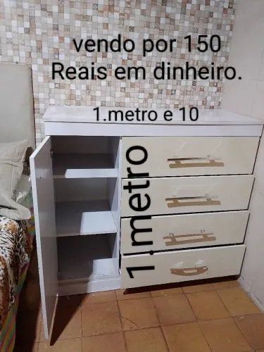 Cômoda 150 Reais no dinheiro.