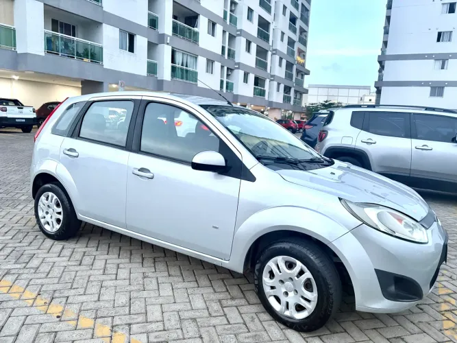 Ford Fiesta 1.6 16V Flex Mec. 5P 2014
