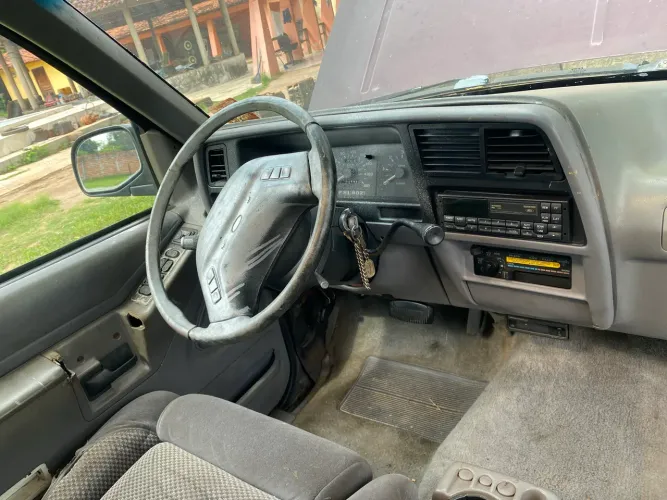 Ford Explorer XLT 4X2 4.0 V6 1994