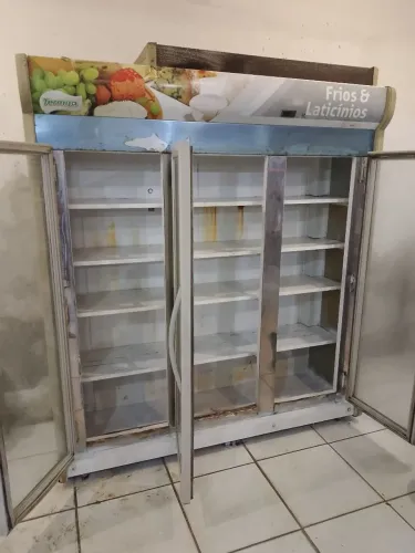 Freezer expositora