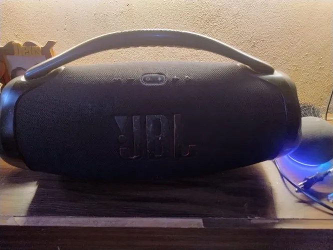 Bombox 3