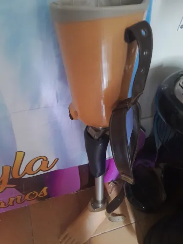 Perna mecânica 