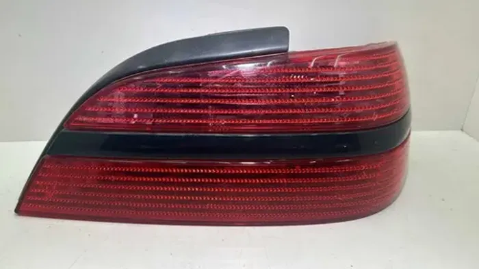 Lanterna Traseira Direita Peugeot 406 2001 N°32 Direito Vermelho