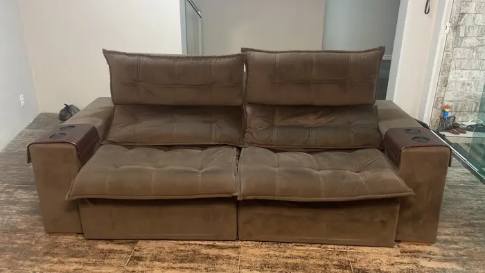 Sofá reclinável