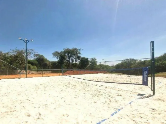 SOBRADO 138M² - 3 DORMITÓRIOS - 1 SUÍTE - PISCINA - AMBIENTES INTEGRADOS - CONDOMÍNIO VILL