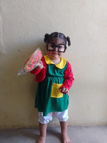 Fantasia de chiquinha turma do Chaves