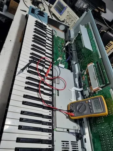 Conserto de instrumentos musicais (parte elétrica) 