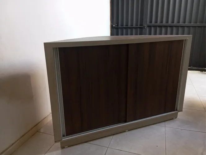 VENDO COMODA EM PERFEITO ESTADO