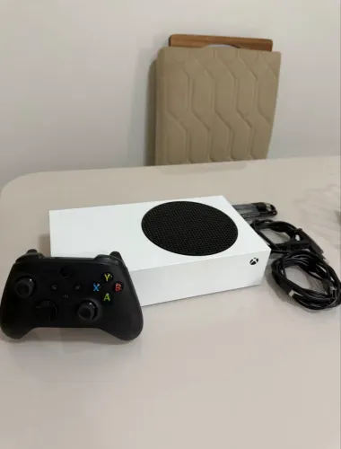 Xbox Séries S Vendo ou troco passo cartão
