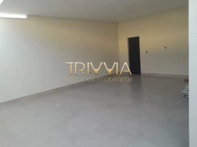 Casa à Venda 3 Quartos, Suíte com Closet e Área Gourmet