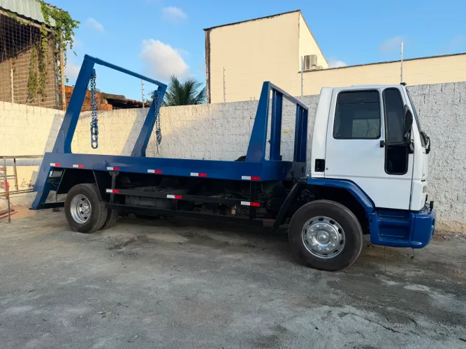 FORD CARGO POLIGUINDASTE DUPLO