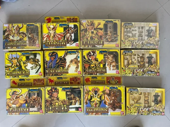 12 Cavaleiros do Zodíaco de Ouro